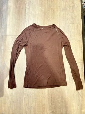 Vintage GAP Long-Sleeve Ribbed Top with Shoulder Buttons - Brown